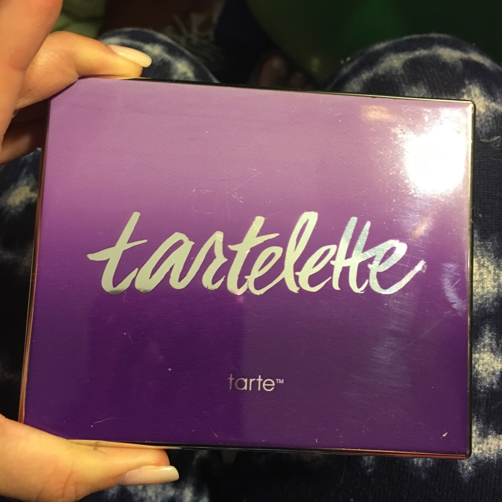 Tartelette Eyeshadow Palette. Used once.